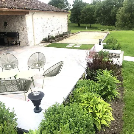 Aux Charmes D'angely Tatil Evi Naussannes