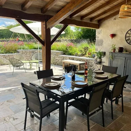 Aux Charmes D'angely Holiday home