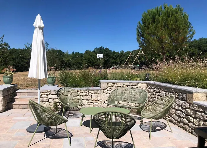 Дом отдыха Aux Charmes D'angely