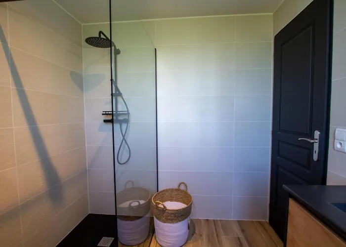 Aux Charmes D'angely * Naussannes